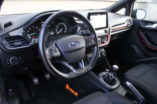 Ford Fiesta (2018) thumbnail 4