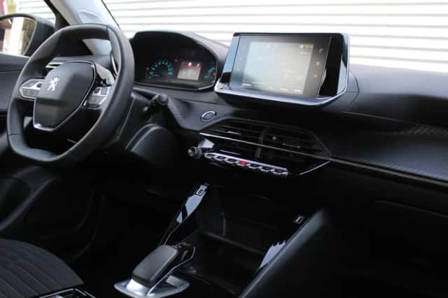 Peugeot e-2008 (2026) thumbnail 6