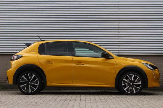 Peugeot 208 (2020) thumbnail 2