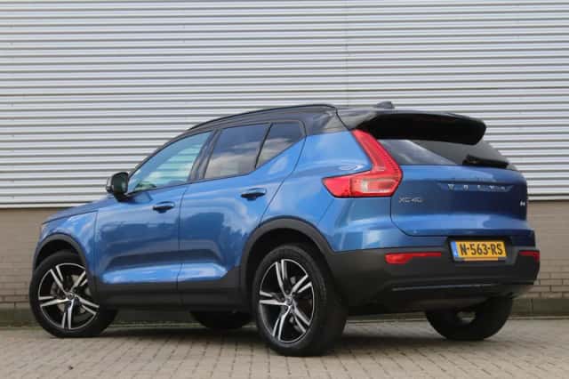 Volvo XC40 (2021) thumbnail 3