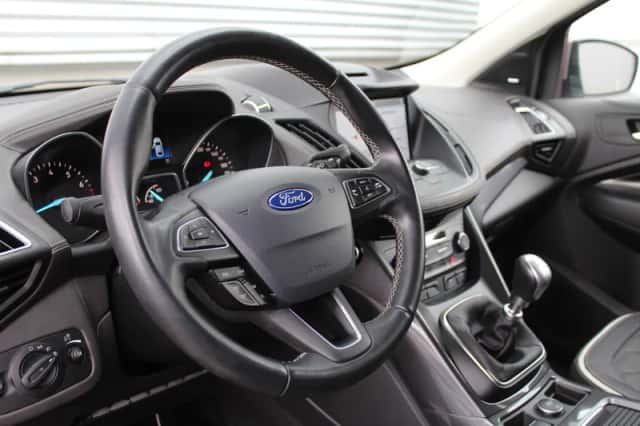Ford Kuga (2026) thumbnail 3