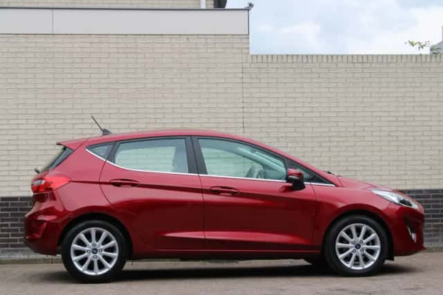 Ford Fiesta (2019) thumbnail 2