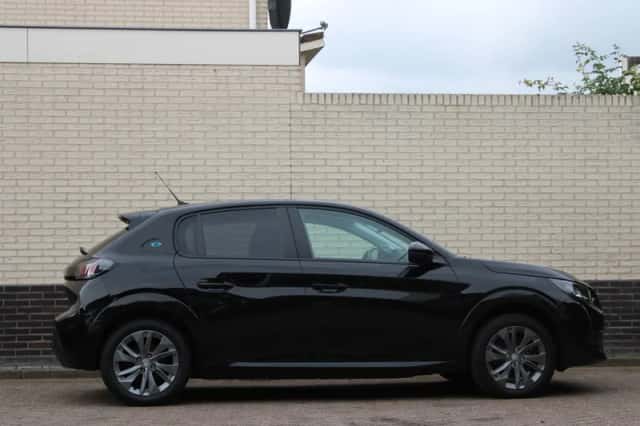 Peugeot e-208 (2026) thumbnail 2