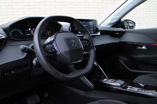 Peugeot e-208 (2026) thumbnail 4