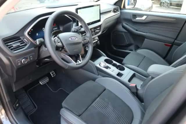 Ford Kuga (2026) thumbnail 4