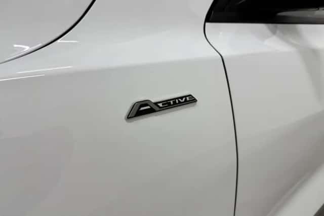 Ford Focus (2024) thumbnail 5