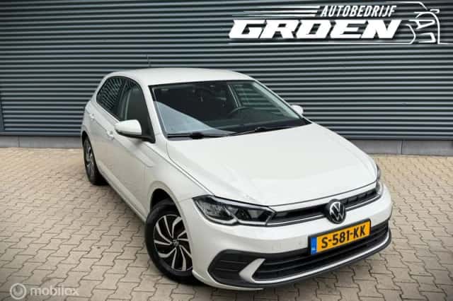 Volkswagen Polo (2023) thumbnail 2