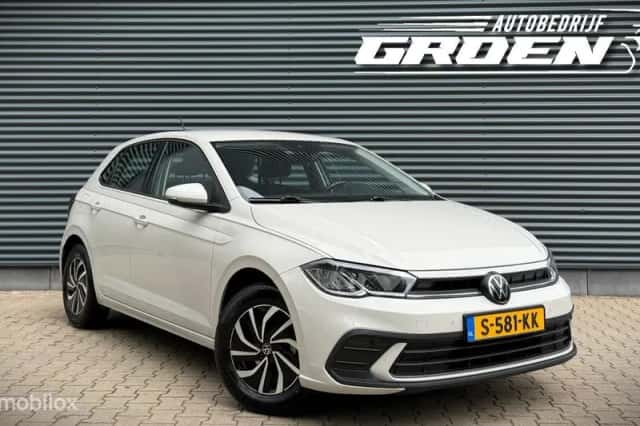 Volkswagen Polo (2023) thumbnail 3