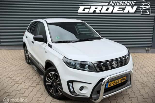 Suzuki Vitara (2016) thumbnail 3