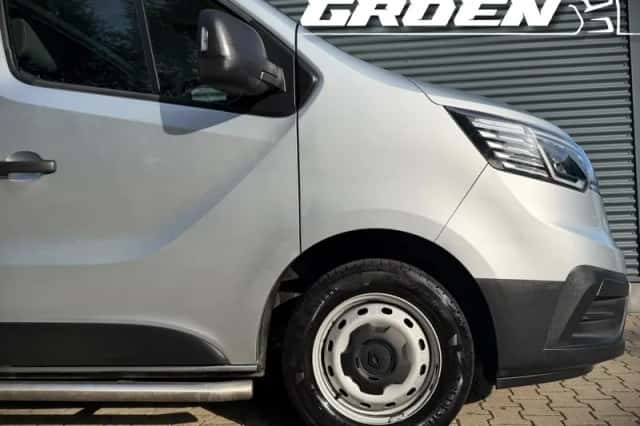 Renault Trafic (2022) thumbnail 5