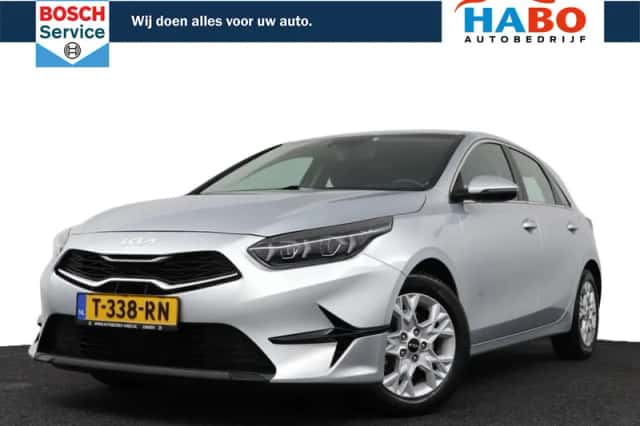 Kia Ceed (2023) thumbnail 1
