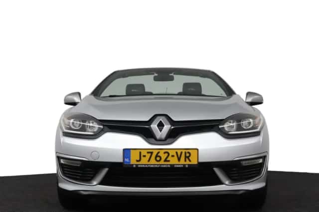Renault Mégane (2015) thumbnail 3