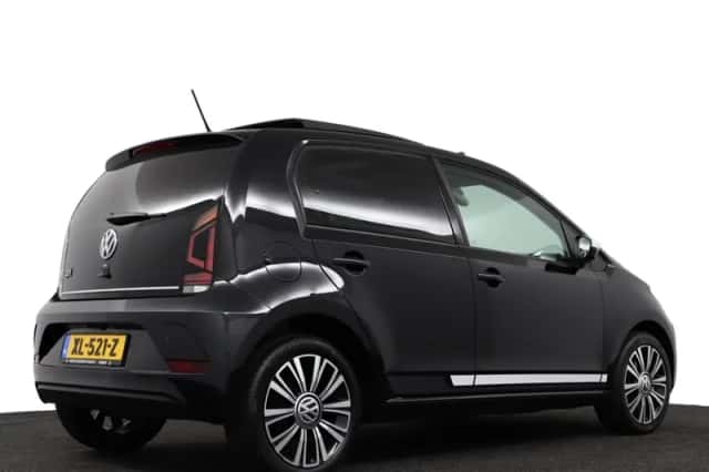 Volkswagen Up! (2019) thumbnail 6