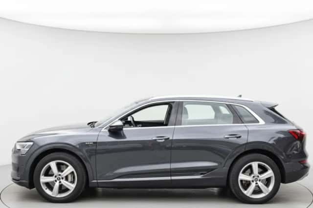Audi e-tron (2020) thumbnail 4