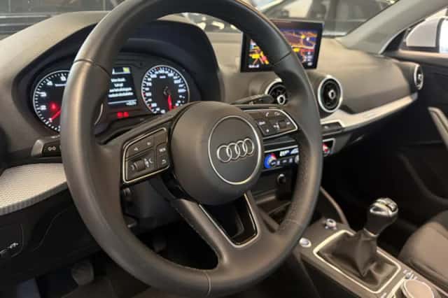 Audi Q2 (2023) thumbnail 5