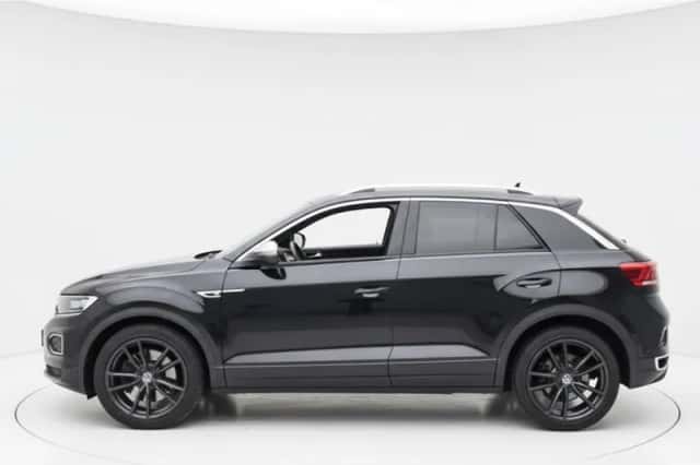 Volkswagen T-Roc (2021) thumbnail 2