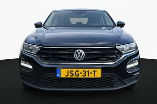 Volkswagen T-Roc (2020) thumbnail 5