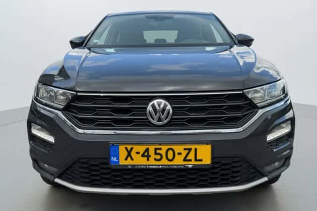 Volkswagen T-Roc (2020) thumbnail 4