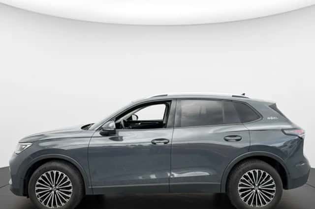 Volkswagen Tiguan (2025) thumbnail 6