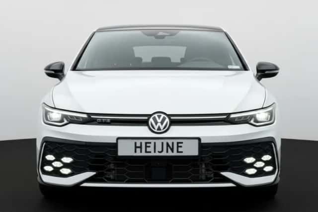 Volkswagen Golf (2025) thumbnail 2