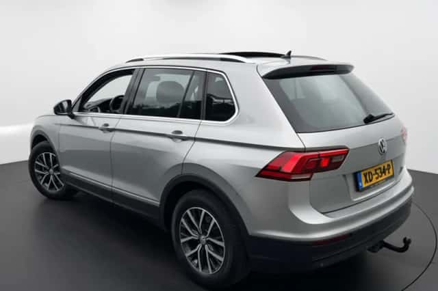 Volkswagen Tiguan (2019) thumbnail 4