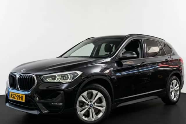 BMW X1 (2022) thumbnail 2