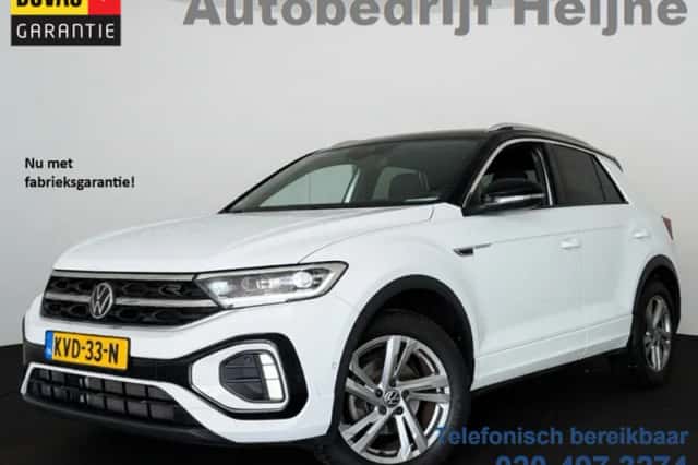 Volkswagen T-Roc (2023) thumbnail 1