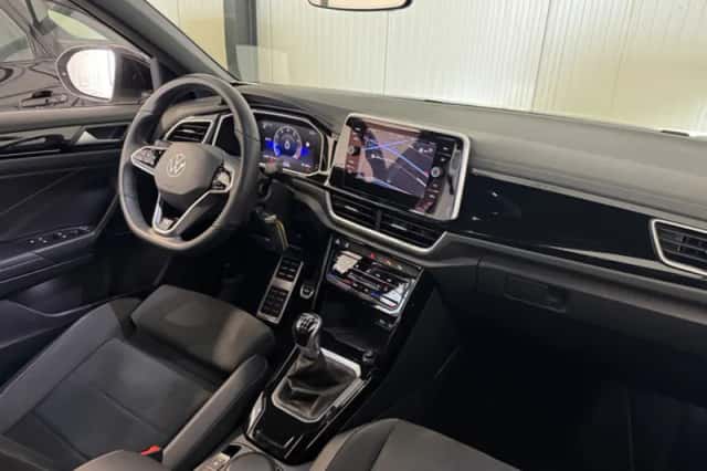 Volkswagen T-Roc (2023) thumbnail 6