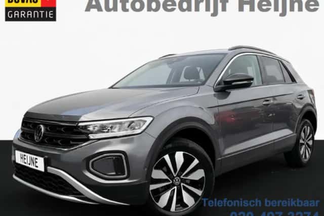 Volkswagen T-Roc (2025) thumbnail 1
