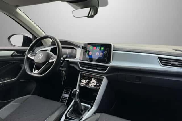 Volkswagen T-Roc (2025) thumbnail 2