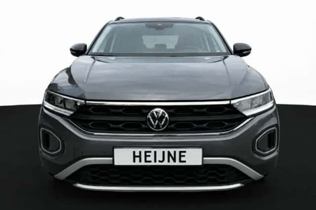 Volkswagen T-Roc (2025) thumbnail 4