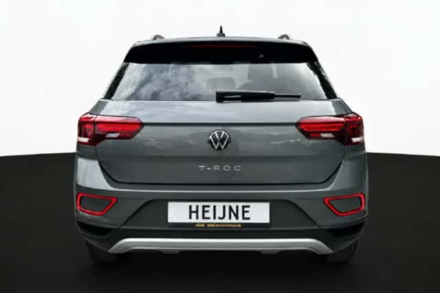 Volkswagen T-Roc (2025) thumbnail 5