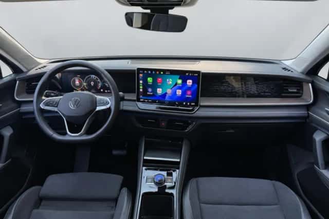 Volkswagen Tayron (2025) thumbnail 2