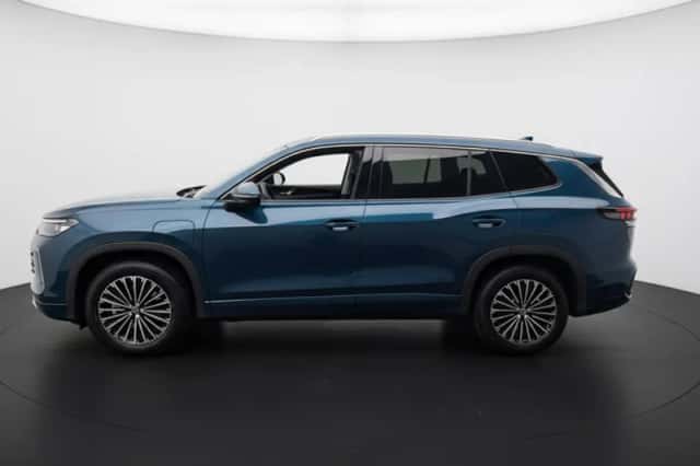 Volkswagen Tayron (2025) thumbnail 2