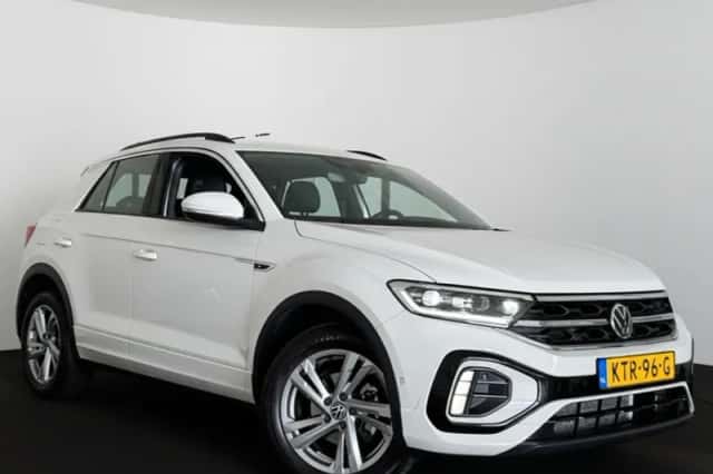 Volkswagen T-Roc (2024) thumbnail 5