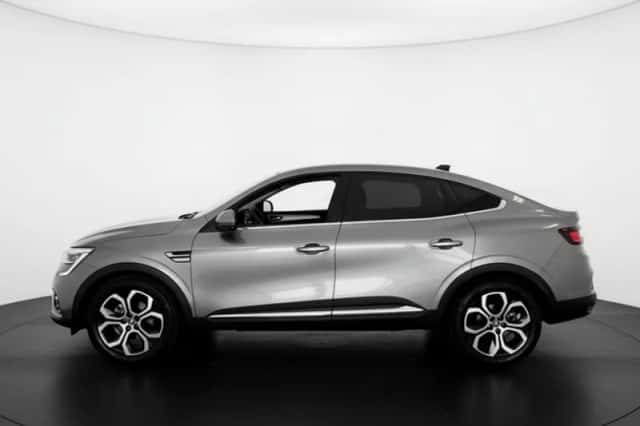 Renault Arkana (2022) thumbnail 5