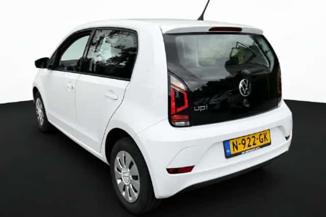Volkswagen Up! (2021) thumbnail 6