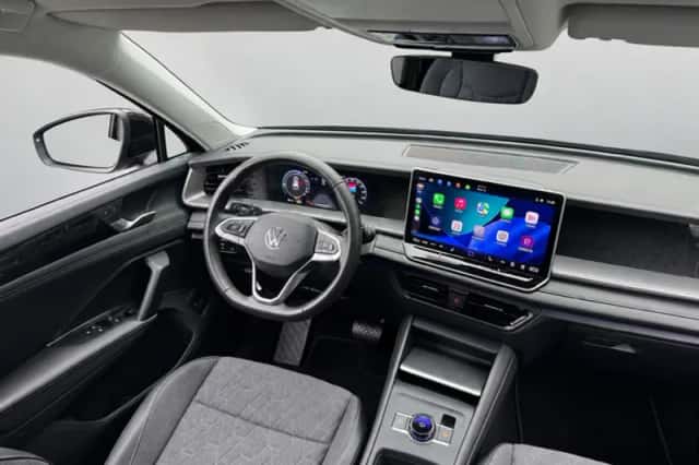 Volkswagen Tayron (2025) thumbnail 2