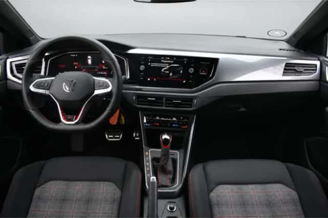 Volkswagen Polo (2024) thumbnail 2
