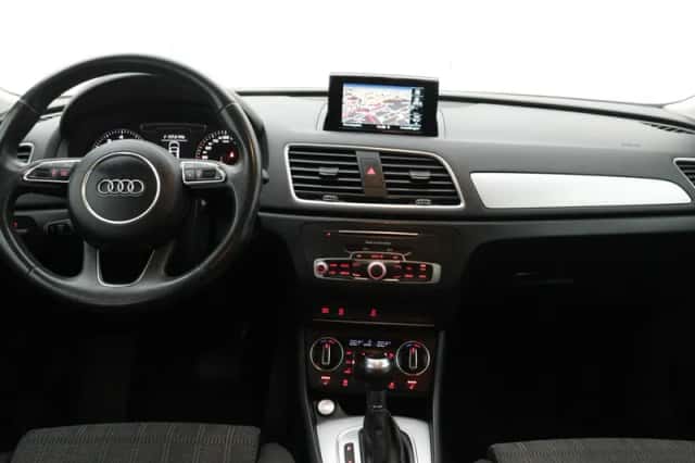 Audi Q3 (2018) thumbnail 4