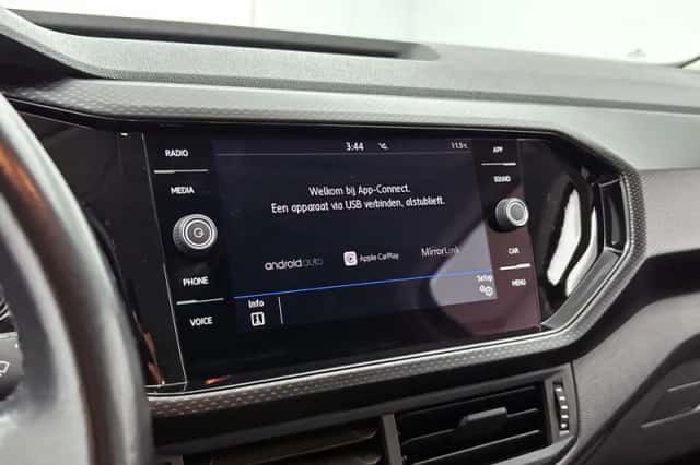 Volkswagen T-Cross (2020) thumbnail 5
