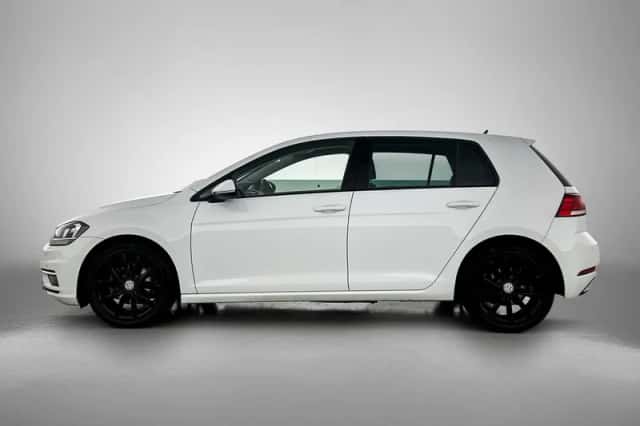 Volkswagen Golf (2019) thumbnail 3
