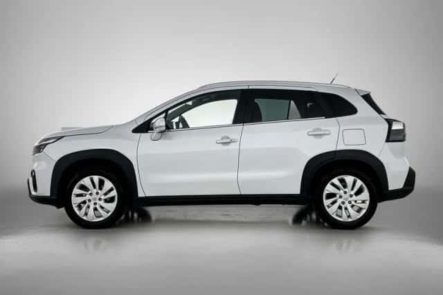 Suzuki S-Cross (2022) thumbnail 3