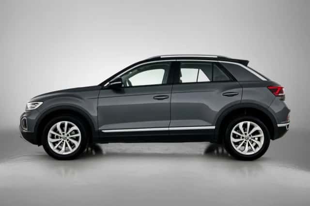 Volkswagen T-Roc (2022) thumbnail 3