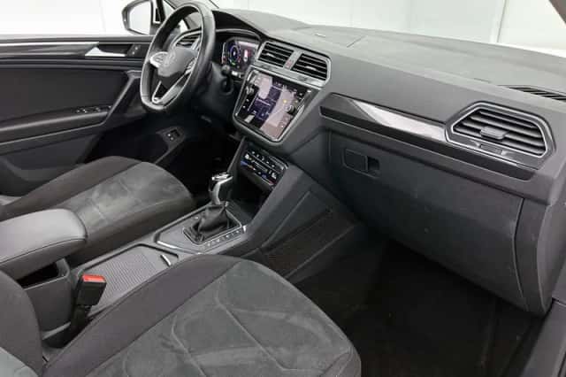 Volkswagen Tiguan (2022) thumbnail 6