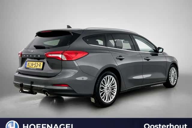 Ford Focus (2019) thumbnail 2
