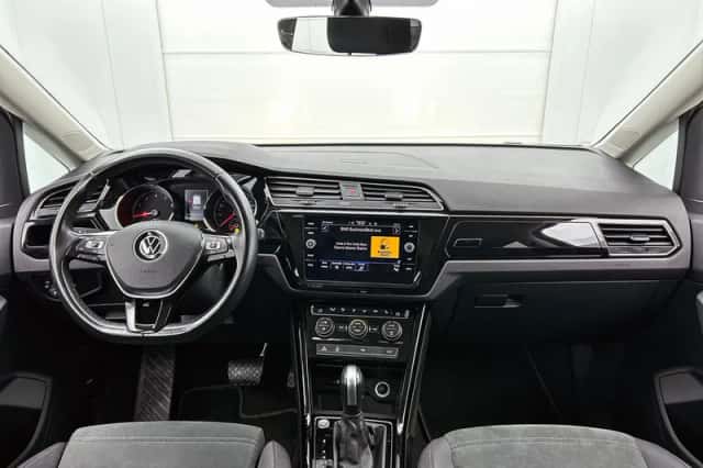 Volkswagen Touran (2021) thumbnail 5