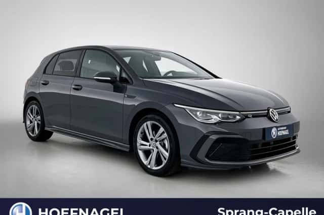 Volkswagen Golf (2022) thumbnail 5
