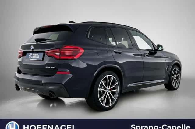 BMW X3 (2021) thumbnail 2
