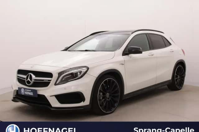 Mercedes-Benz GLA-Klasse (2015) thumbnail 1